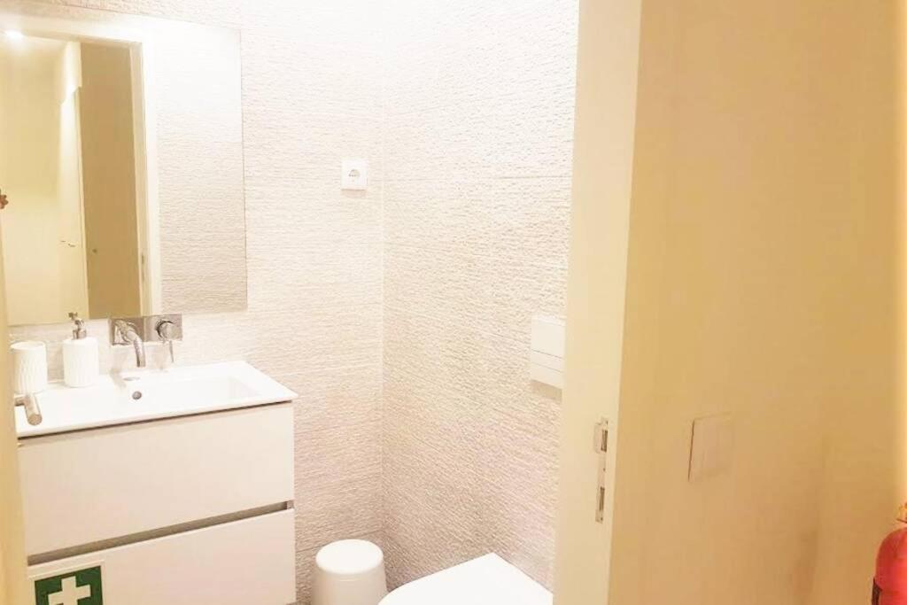 Vila Nova de Famalicão Sweet Apartments Downtown מראה חיצוני תמונה